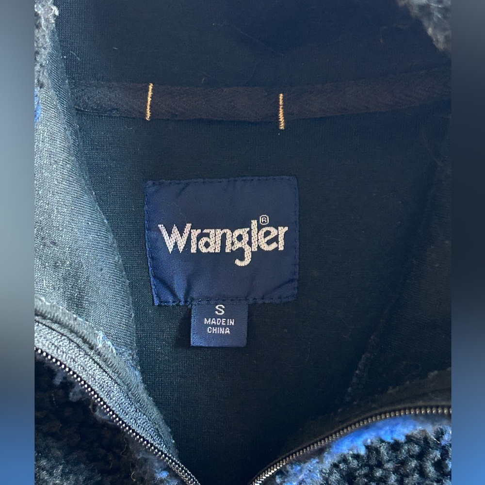 Wrangler zip pullover - Picture 2 of 5